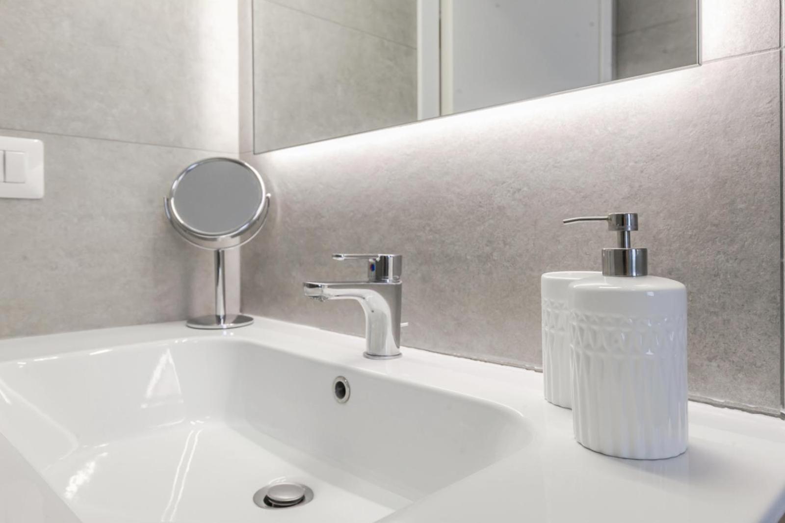 "Movie Heaven" Metro-Centric & Luxury Hub Appartement Milaan Buitenkant foto